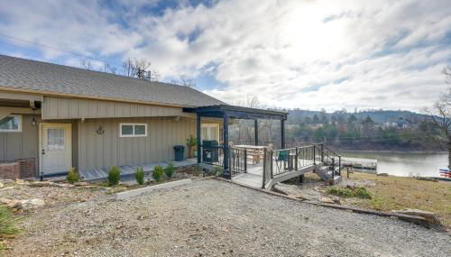Cozy Table Rock Lake Boathouse with Pool Access - Foto 3