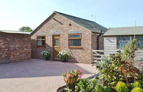 Weetwood Lodge - Photo 1