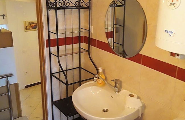 1 Bed Flat - Sleeps 2 - Parking - Wifi - Foto 4