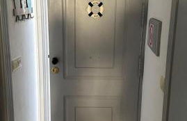 A 30 metros del mar, en el corazón del Peñón - Foto 3