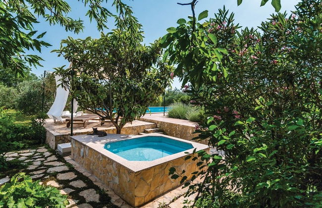 Picturesque Escape Holiday Home With Pool and Sauna - Foto 21