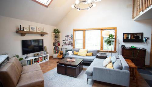 Cheerful 3-bedroom cabin with mountain view - Foto 2