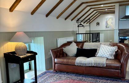 Glebe Barn and Cottage - Photo 24