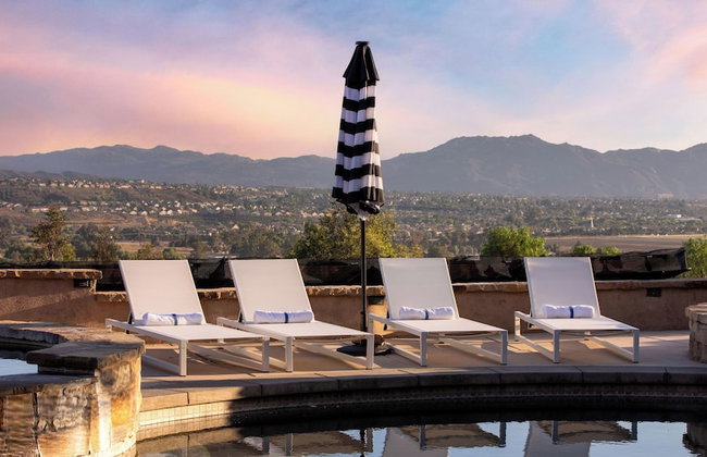 Sangiovese By Avantstay Spectacular Estate w/ Pool, Hot Tub & Putting Green - Photo 51