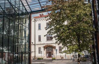 H11 Aparthotel - Photo 46