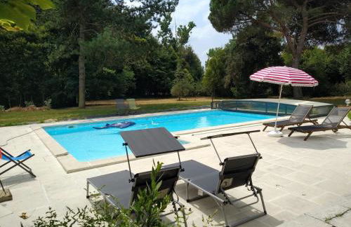 L'échappée du Canal - Piscine - Cheminée - Clim - Parking privé gratuit - 8 personnes - 3 chambres - Parc - Foto 6