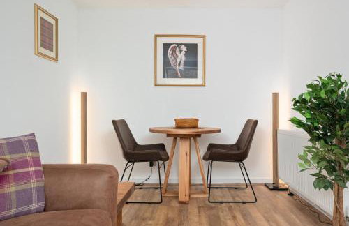 Historic 1BR Home in Culross Near Filming Sites - Foto 52