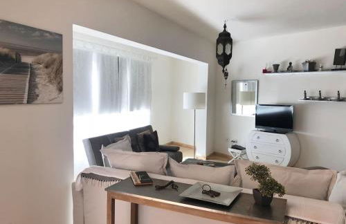 MY OCEAN HOME !!! Breathtaking location, Steps to the ocean, Spacious sea view, Fully Equipped and Well-Furnished with Private Entrance and High-Speed Fiber Optic Internet - Photo 6