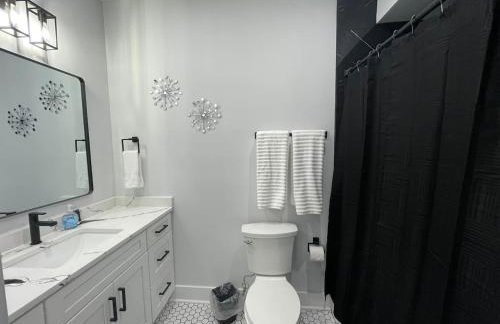 Modern 4 Bedroom 5 Bath Townhome Downtown Indpls 2228 - Foto 24