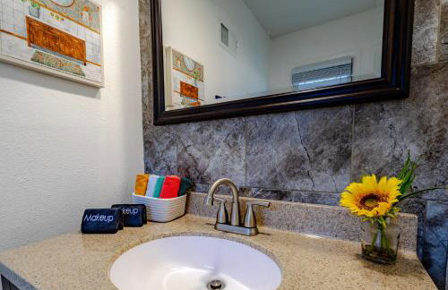 Brew City Game Room Fenced Yard 2 king beds - Foto 82