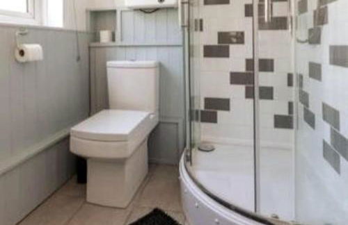 Stylish 2BD Family Hideaway in Dover - Foto 21