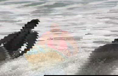 Surf Lesson at Machalilla National Park - Photo 4