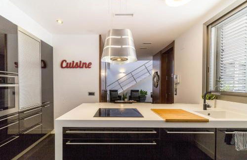 VLVilla - Villa de lujo en Valencia con piscina privada y sala de cine - Foto 3