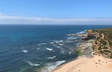 Sleep & Surf Ericeira - Portugal - Foto 74