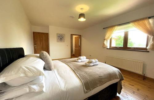 Spectacular 7BR House Hot Tub and Gardens in Gretna - Pass the Keys - Foto 34