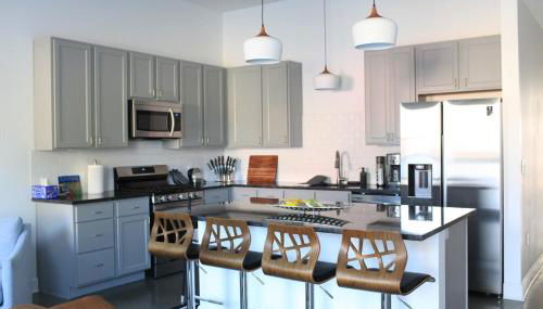 The Lawrencian Loft -2BD king & Queen beds, 2 BA - Foto 3