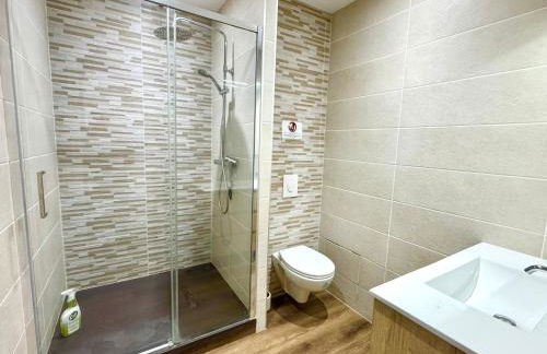 Caporizon-Bidaia-T2-piscine en face golf - Foto 6