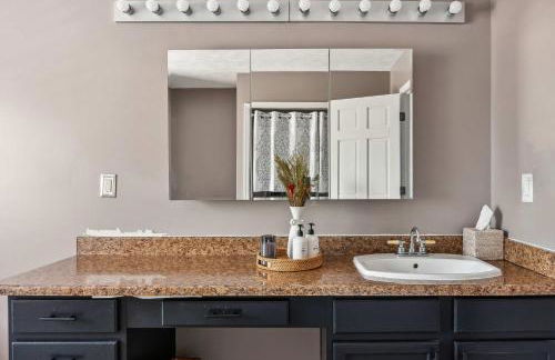 Mountain Views Hot Tub Movie Room 12 Priv Acres - Photo 39