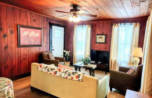 #04-Adorable Large 1 Bedroom Lakeside Cottage- Pet Friendly - Foto 26