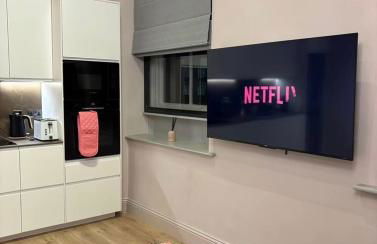 Pretty Pink Posh Penthouse - Foto 10