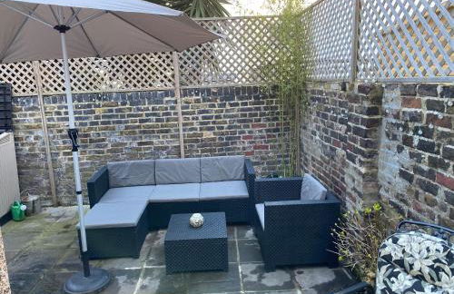 Cosy 2 Bedroom House -2023, 2024 &2025 award winner! - Foto 27