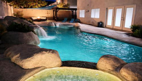 5BR Oasis 15 Min to Strip, Pool Table - Foto 2