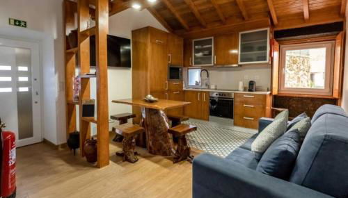 Casa Largo S Lourenço e Casa da Videira - Photo 4