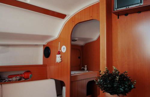 Surfbird Cozy Sailboat Escape - Foto 10