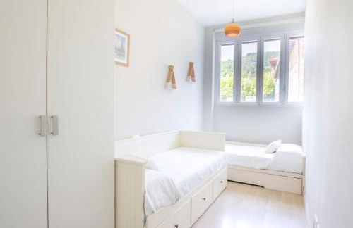 Alquiler piso con terraza para parejas o familias - Foto 7