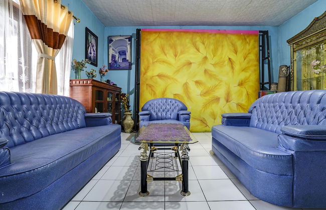 OYO Homes 91006 Eco Tourism Desa Cibodas Areng 5 Syariah - Photo 3