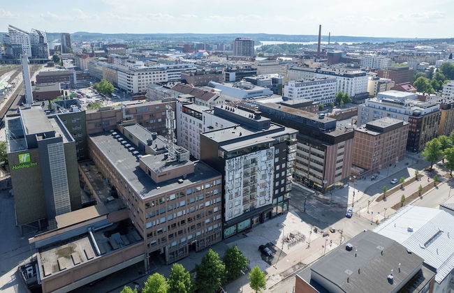 1BR & Balcony next to Railway Station in Downtown - Photo 24