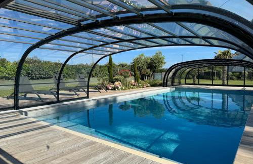 Superbe Villa à 200m de la plage tout confort avec piscine chauffée, couverte et spa - Foto 2