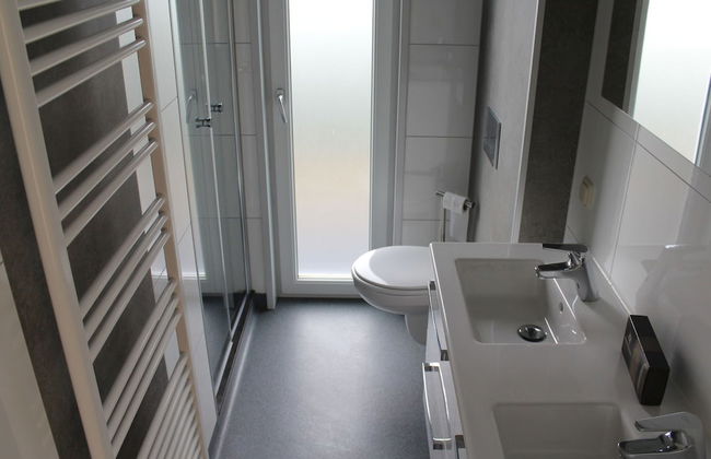 Charming Retreat for Your Escape - Photo 17