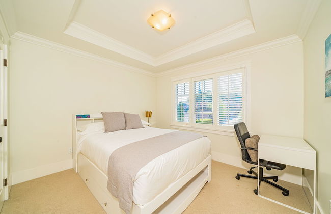 Timeless Retreat Near Central Vancouver - Foto 1