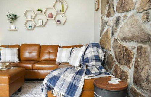 The Bumble Bee Hive 7-Bedroom House w/ Hot Tub - Foto 57