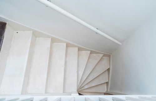 Heron Stays Bath- Boutique Period Group Properties, Parking for 4 Cars, Just 3 Miles to Bath Central, Sleeps 14 - Photo 17