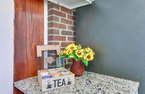 Chic Newark Vacation Rental 3 Mi to Airport! - Foto 9