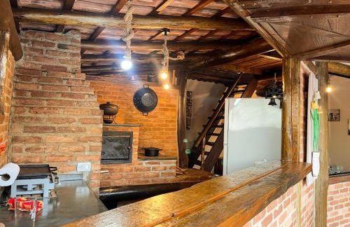 Casa de Hospedes Chalé Rustico com Banheira e Piscina Privativa a 1h de SP Espaço Totalmente Privativo - Foto 61