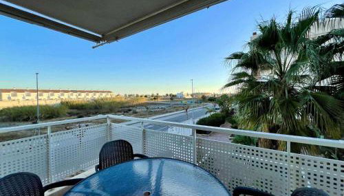 Apartamento con vistas al mar piscina padel - Foto 4