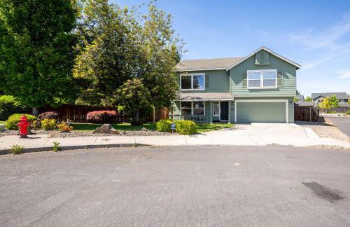 Wildflower Getaway HALF acre yard firepit hot tub bikes Dogs OK - Foto 35