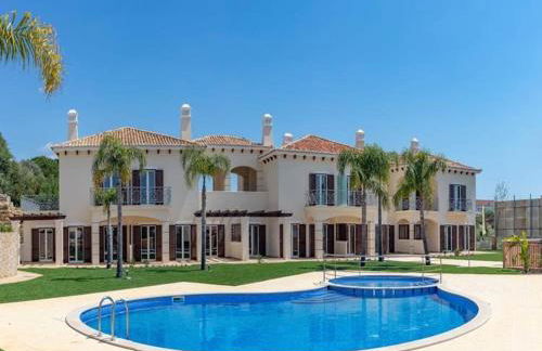 Villa Cascata, 3 bedroom, Pool, close to Olhos de Agua - Foto 11