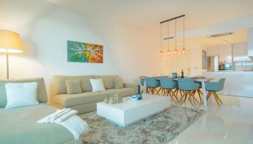 Belaire 4 bedroom apartment - Photo 3