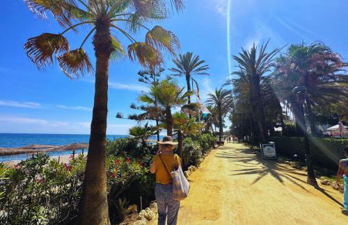 StayatSas Marbella Luxury 2 Bedroom Apartment, 80 m2 Private Terrace, Pools, Walk to Beach & Puerto Banús - Foto 49