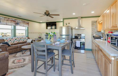 Near ATV Trails Carlsbad Apt with Shared Fire Pit - Foto 8