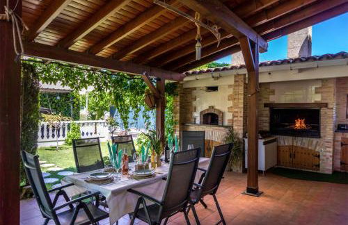 Lujosa Casa Rural el Altico con barbacoa, chimenea y zona infantil - Foto 4