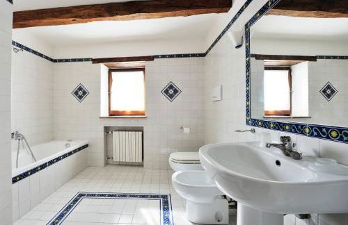 Antico Casale in pietra con Piscina privata - Photo 22