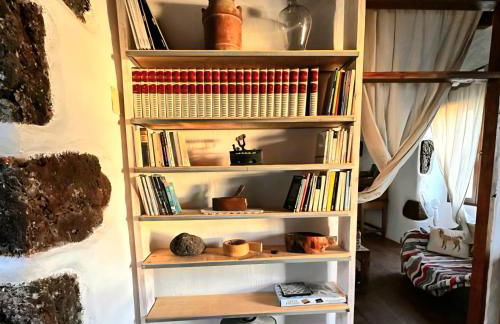 Casa Poesía de El Hierro - Poetry House of El Hierro, situated in the center of El Pinar - Foto 22