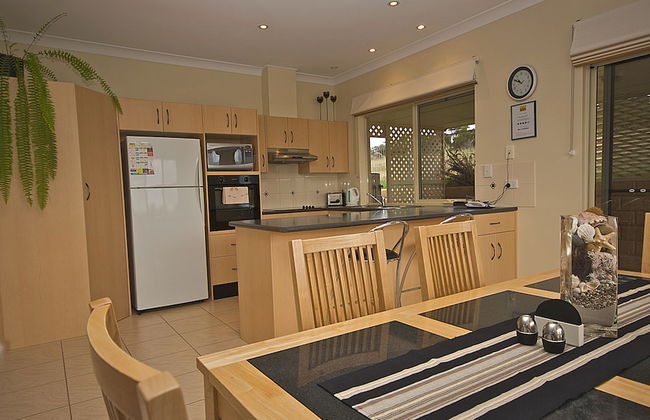 Searenity Holiday Accommodation - Photo 7