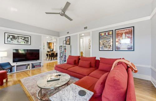 Steps to the Lakefront! This Uptown Beauty is Everything You Need for a Perfect Chicago Getaway condo - Foto 19
