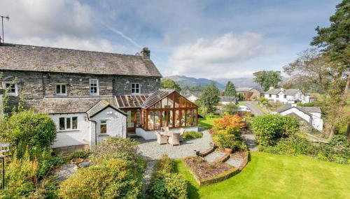 Cottage No1 Four Bed Lakeland Retreat and Hot Tub - Photo 3, Garden view